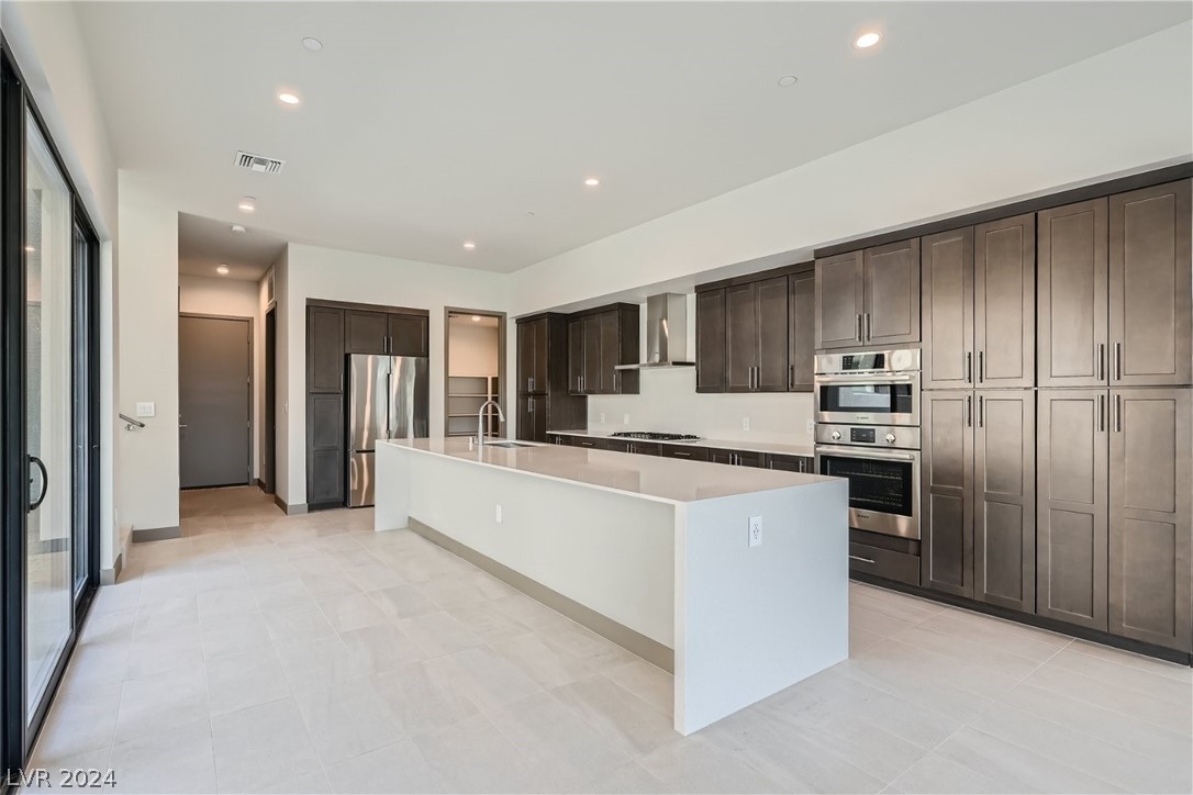 18 Promenade Isle Lane