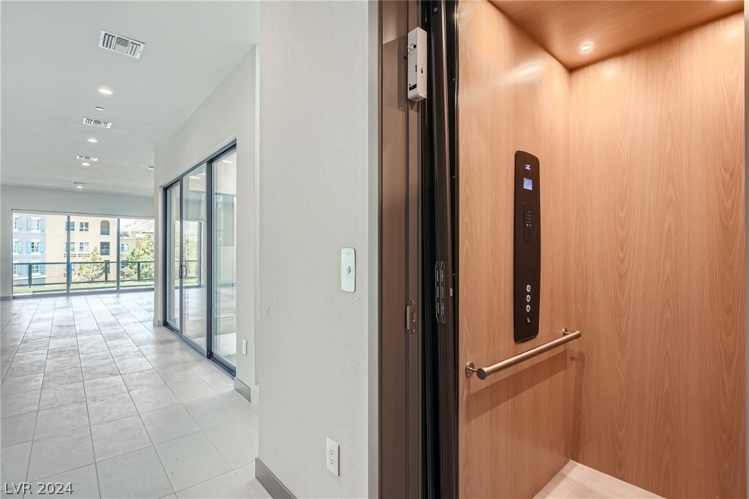 18 Promenade Isle Lane