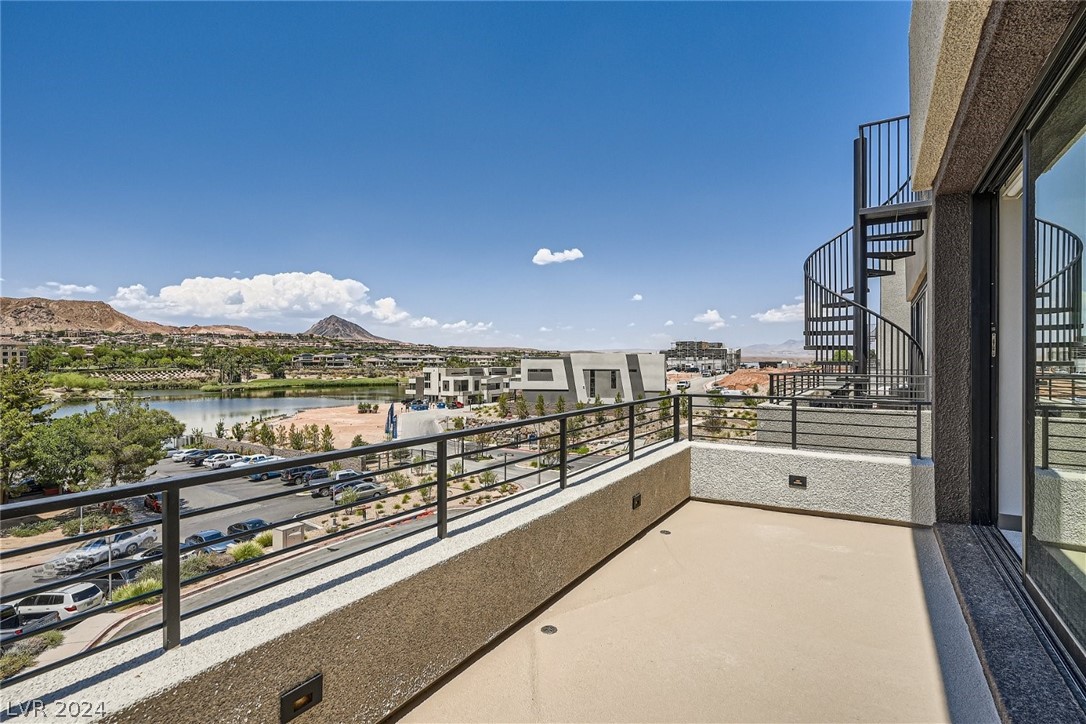 18 Promenade Isle Lane