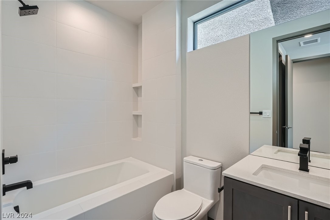 18 Promenade Isle Lane