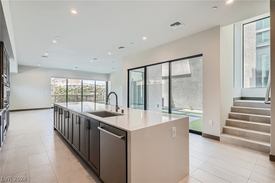 18 Promenade Isle Lane