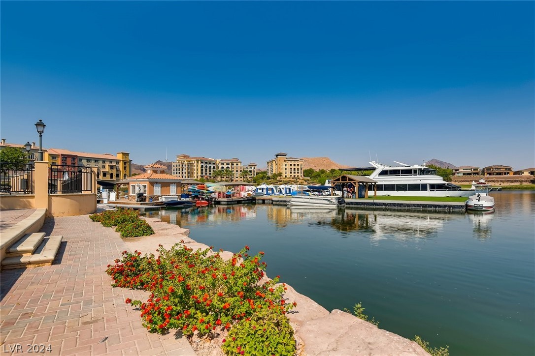 18 Promenade Isle Lane