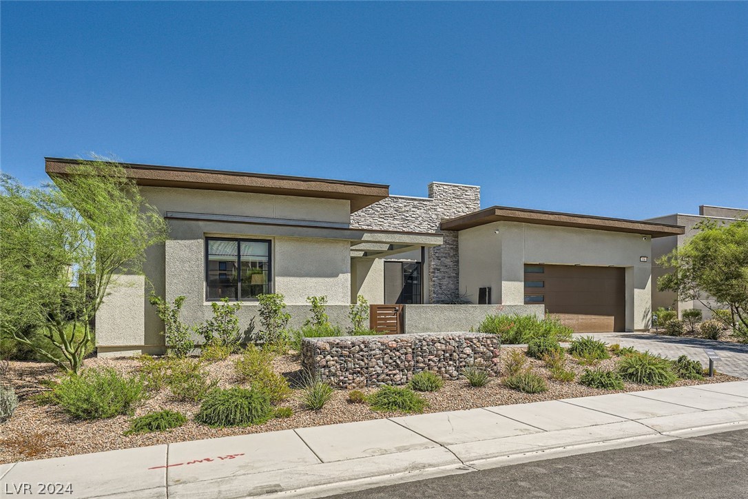 556 Vista Sunset Avenue