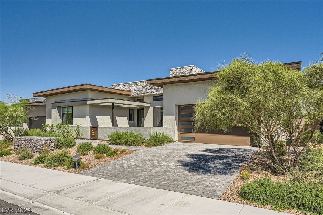 556 Vista Sunset Avenue