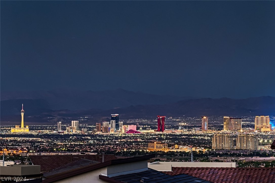 556 Vista Sunset Avenue