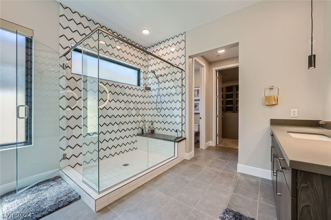 556 Vista Sunset Avenue