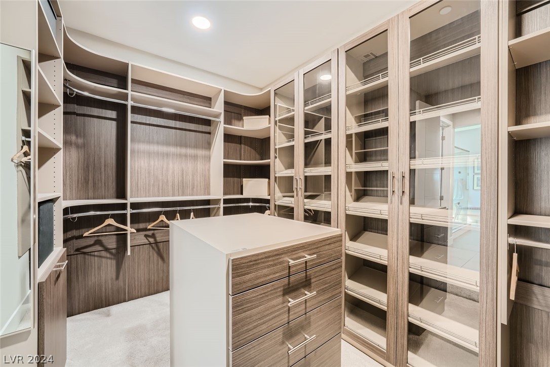 556 Vista Sunset Avenue