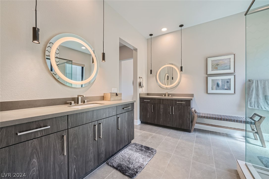 556 Vista Sunset Avenue