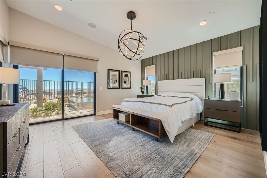 556 Vista Sunset Avenue