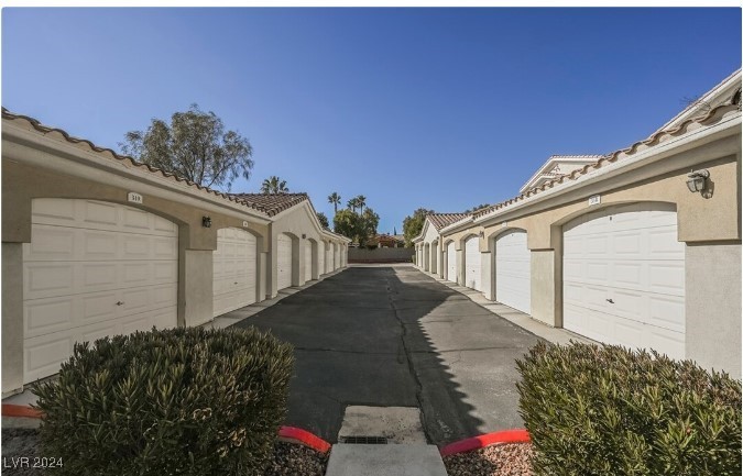 1301 Red Gable Lane 101