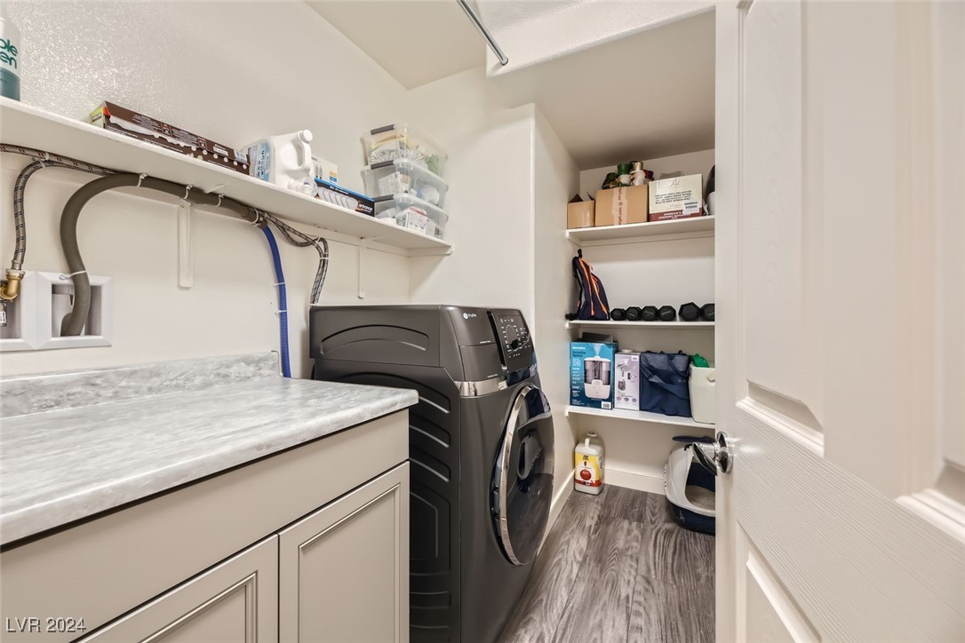 6464 Clara Bow Avenue 103