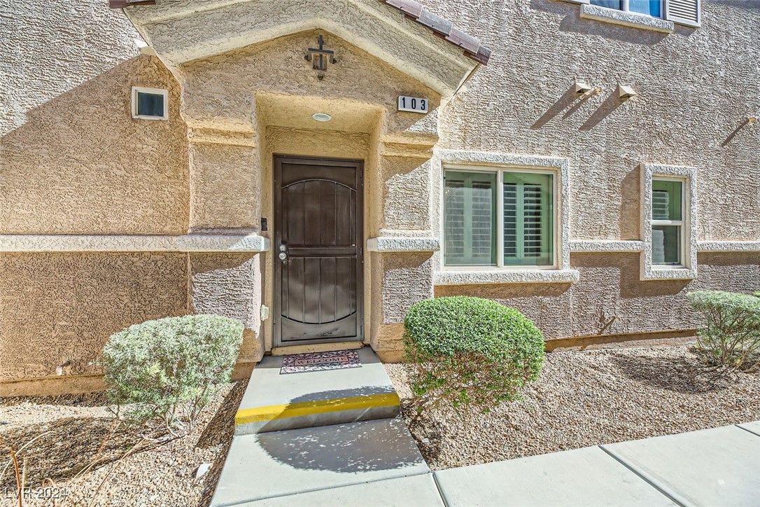 6464 Clara Bow Avenue 103