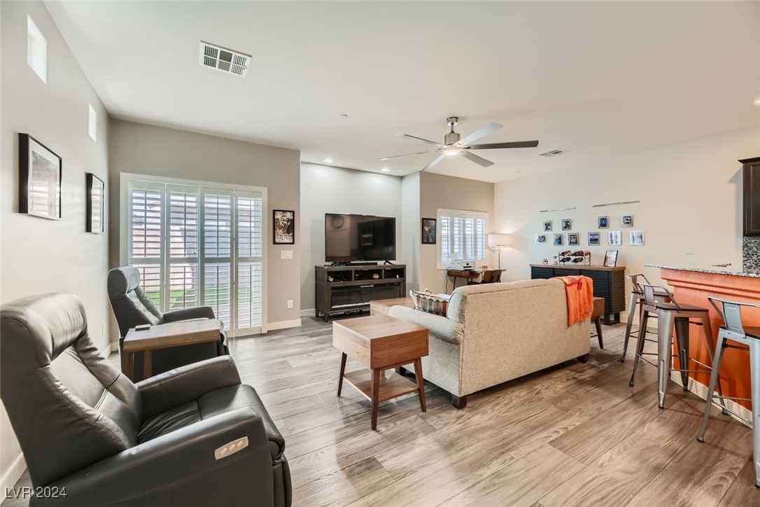 6464 Clara Bow Avenue 103