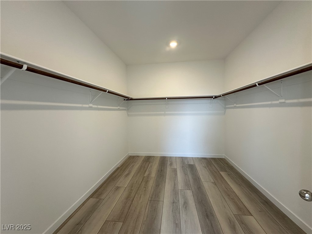 8371 Meridian Ridge Avenue