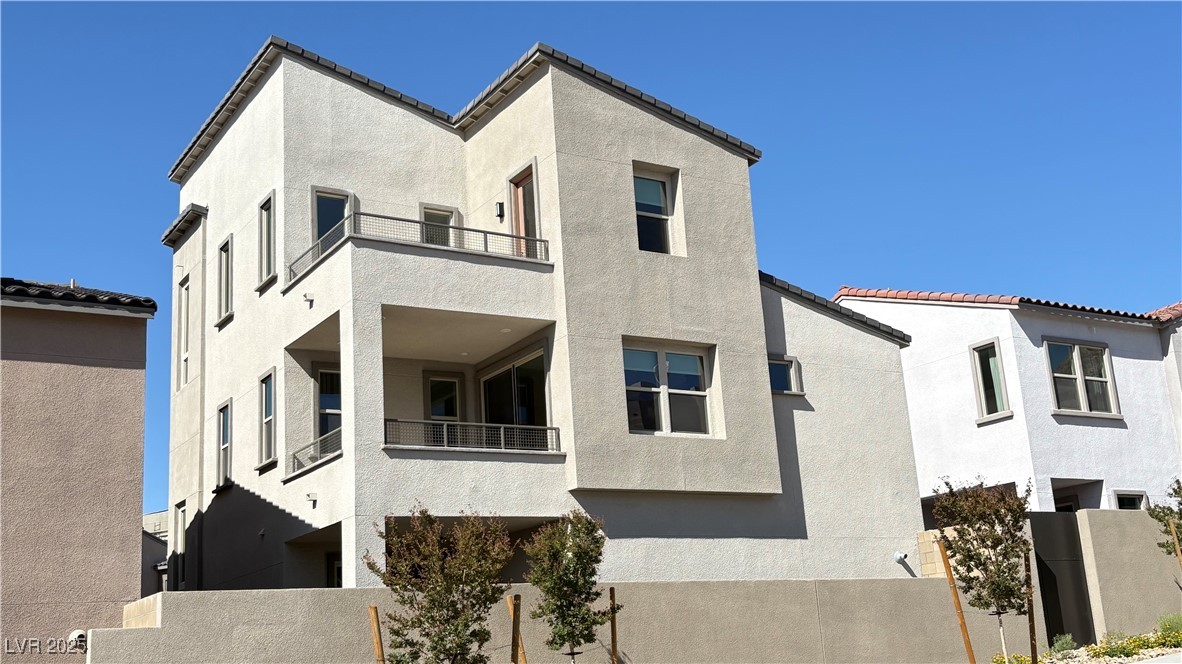 11620 Golden Oriole Avenue