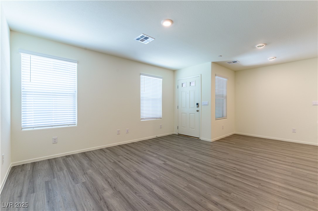 9928 Tangerine Hills Street