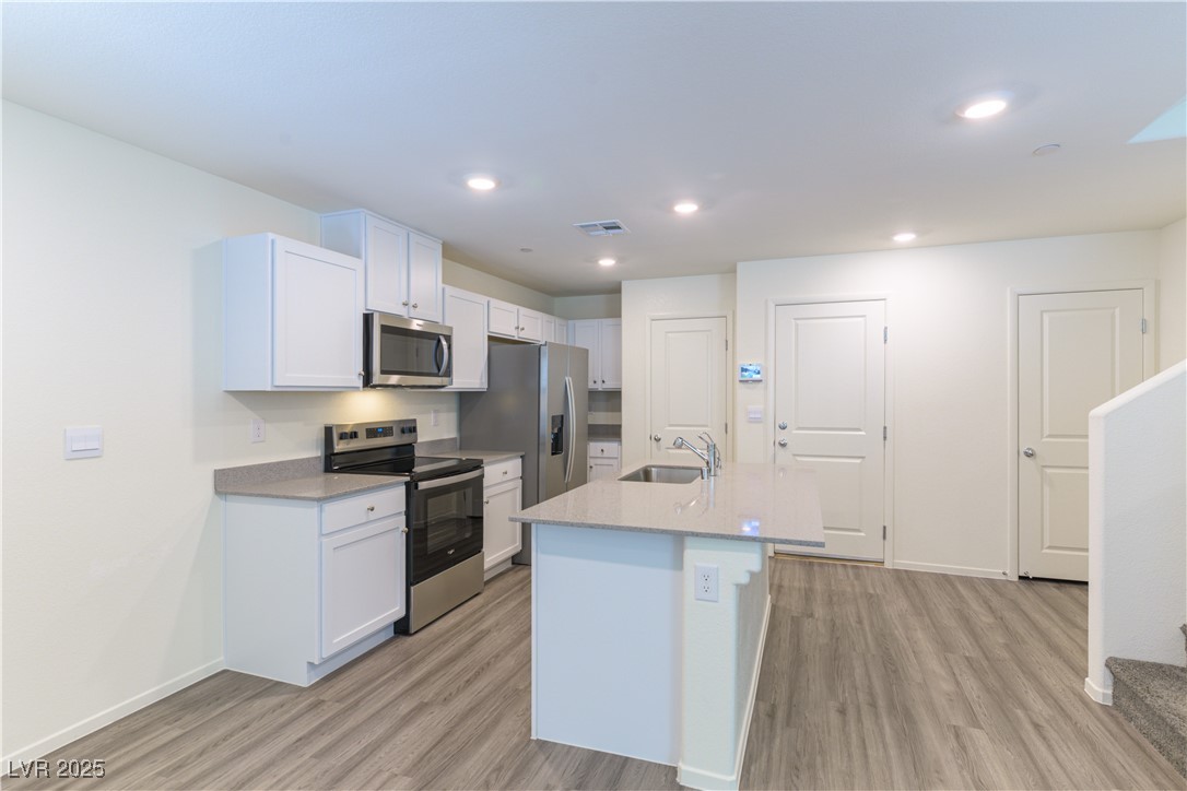 9928 Tangerine Hills Street