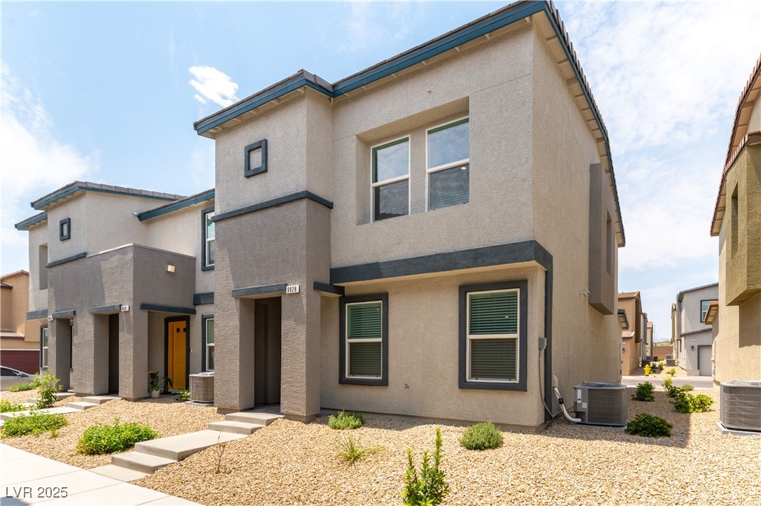 9928 Tangerine Hills Street