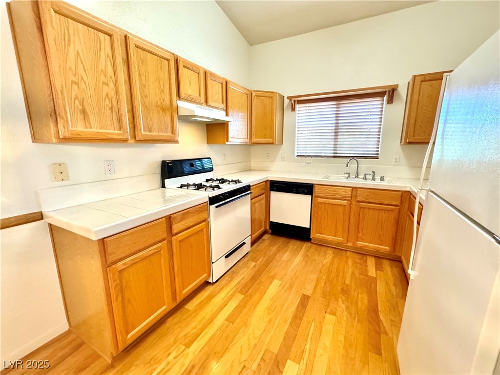 2052 Turquoise Ridge Street 207