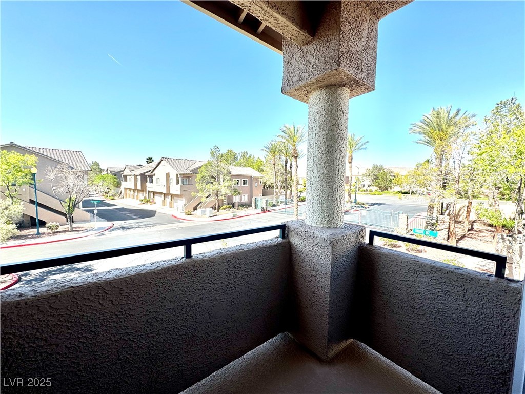 2052 Turquoise Ridge Street 207