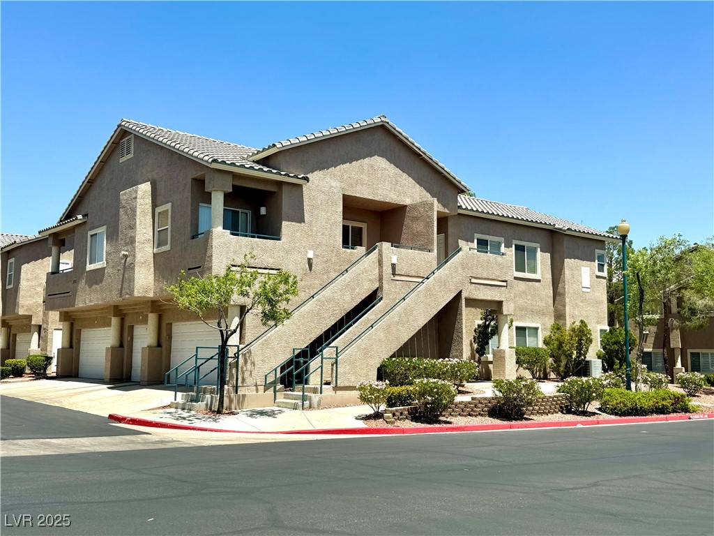 2052 Turquoise Ridge Street 207