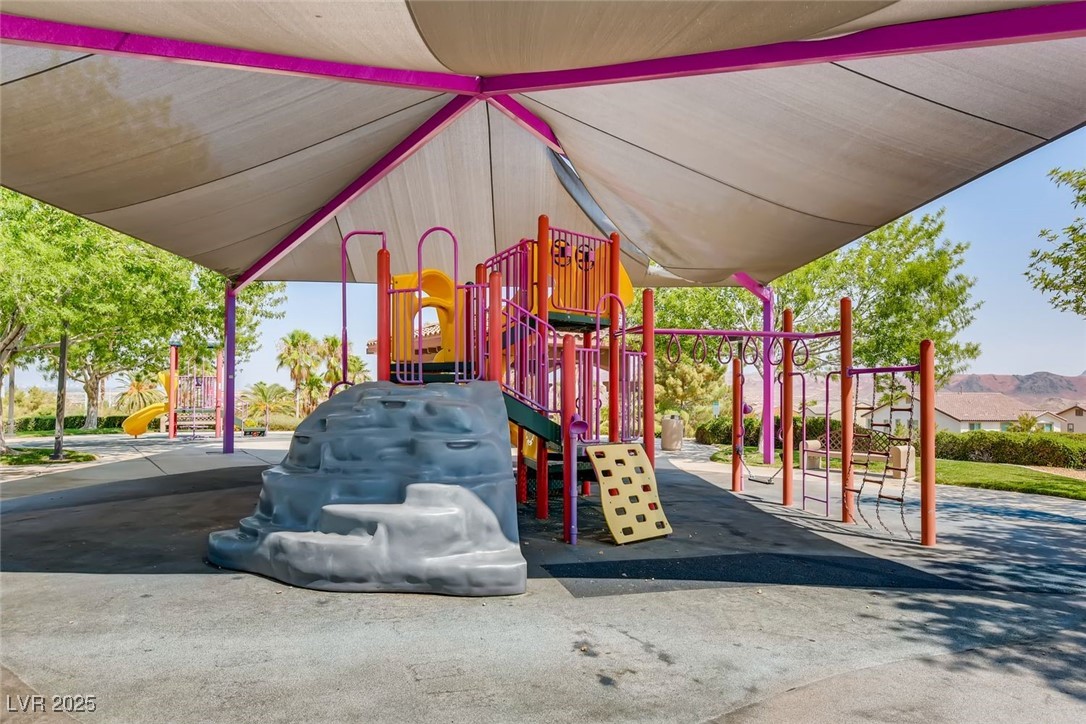 972 Via Canale Drive