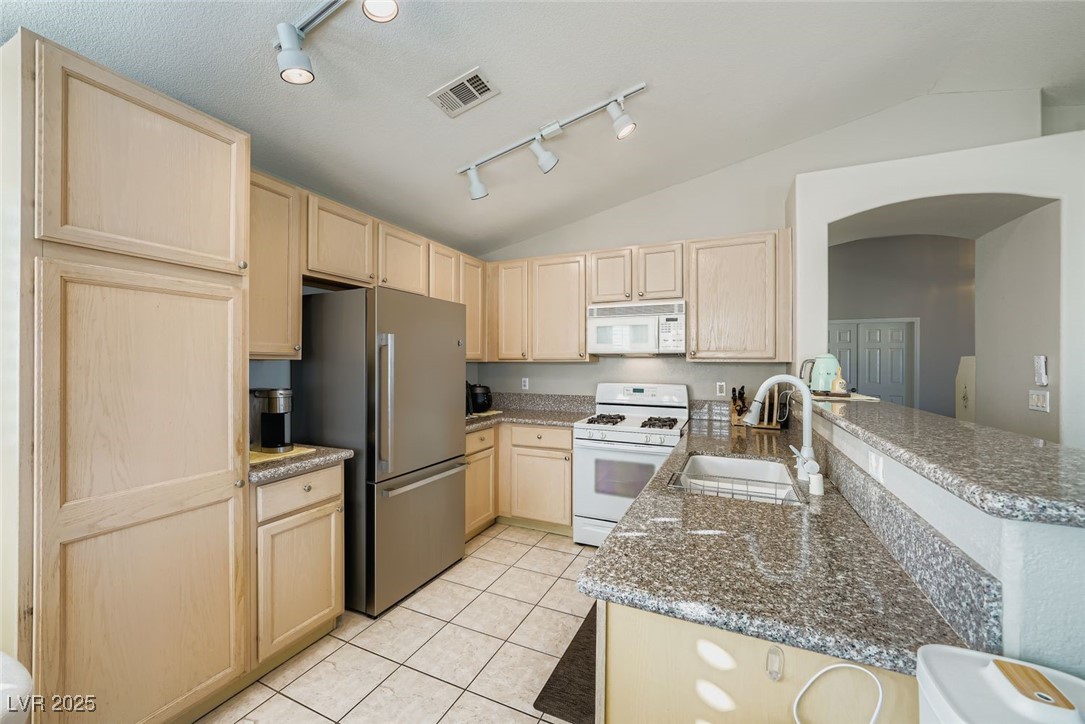 10247 Amber Hue Lane