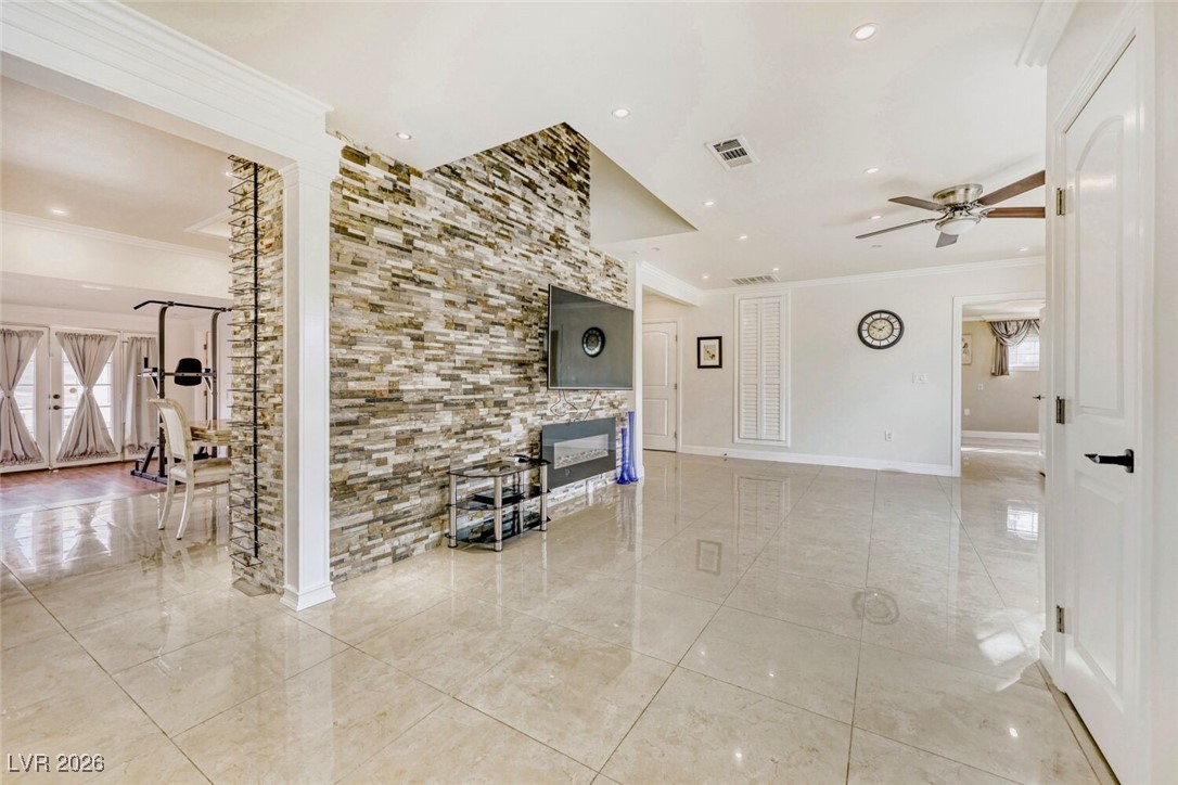 1450 Comstock Drive