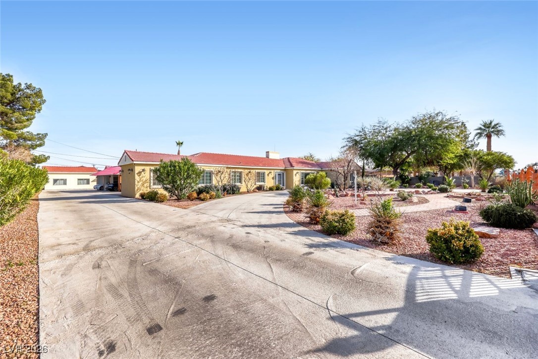 1450 Comstock Drive