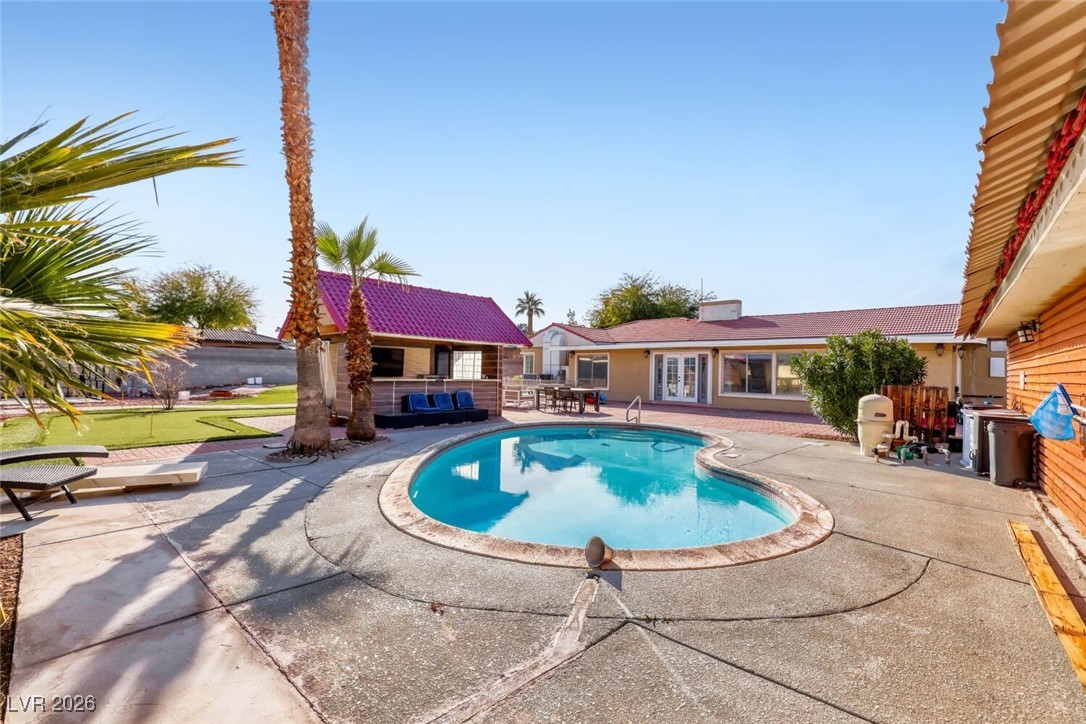 1450 Comstock Drive