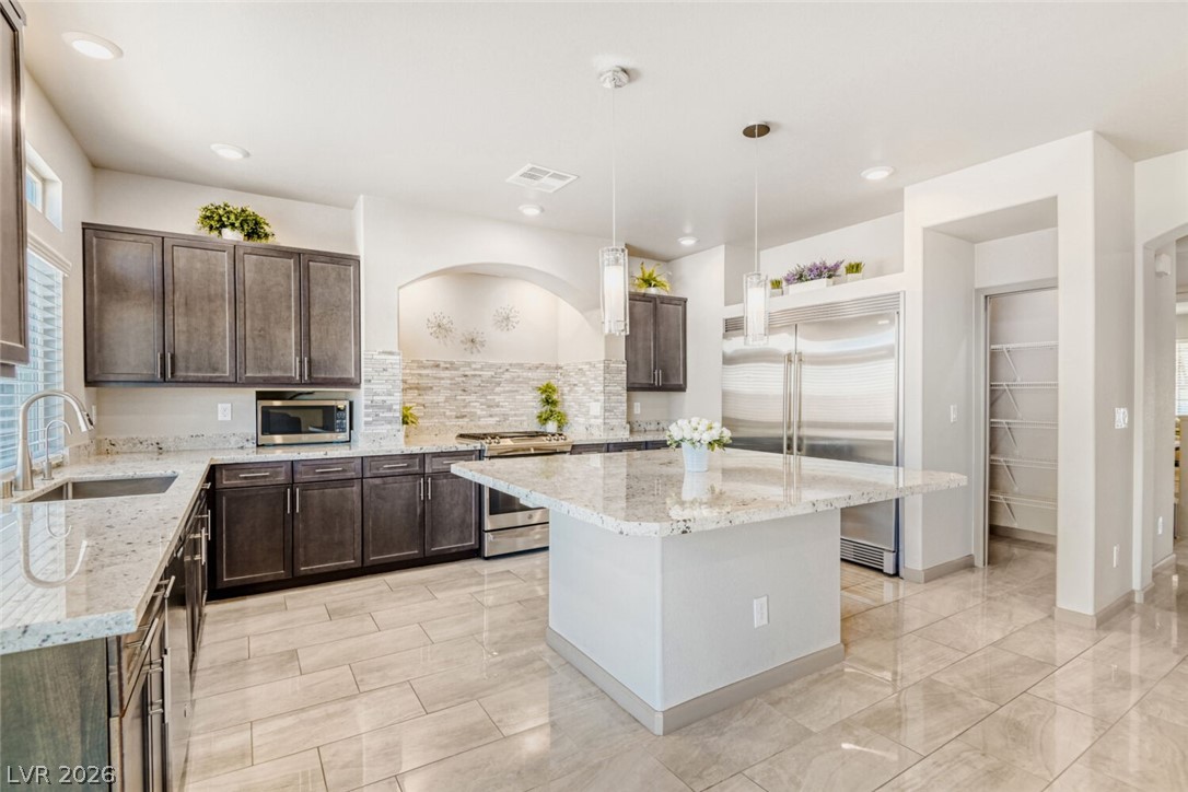 8606 Elk Run Court