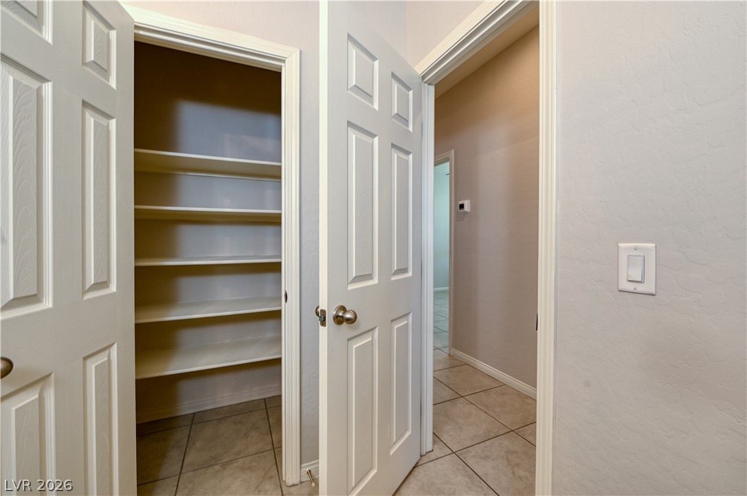 9609 Lexington Arch Street