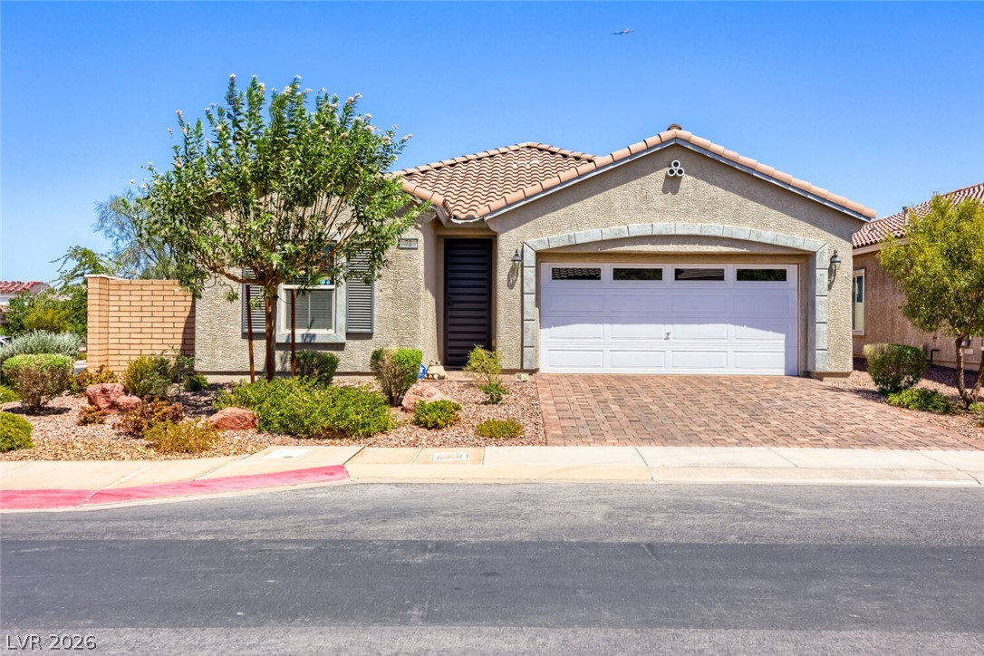 72 Summer Rhapsody Avenue