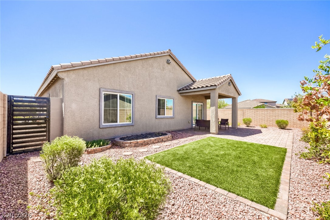 72 Summer Rhapsody Avenue