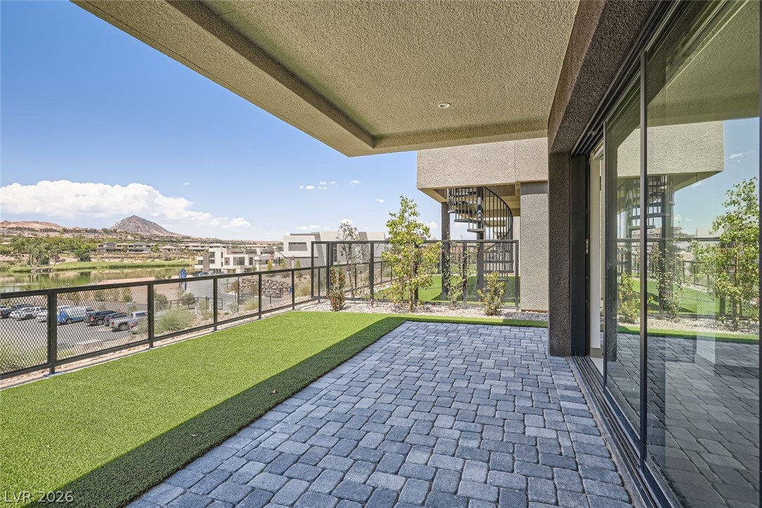 18 Promenade Isle Lane