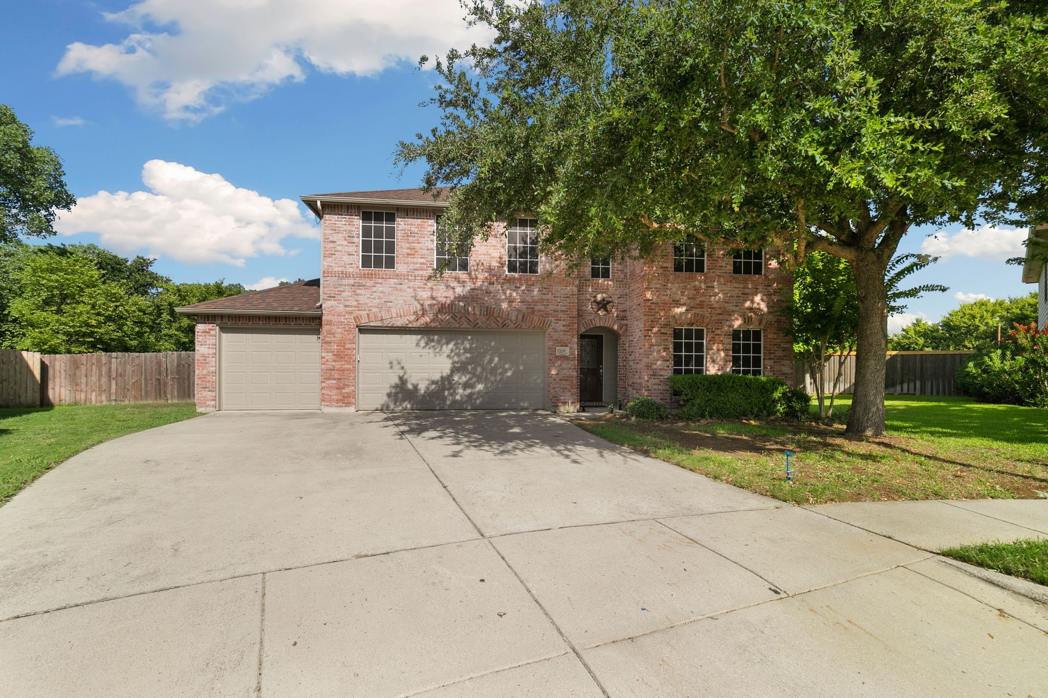 1237 Golden Eagle Court