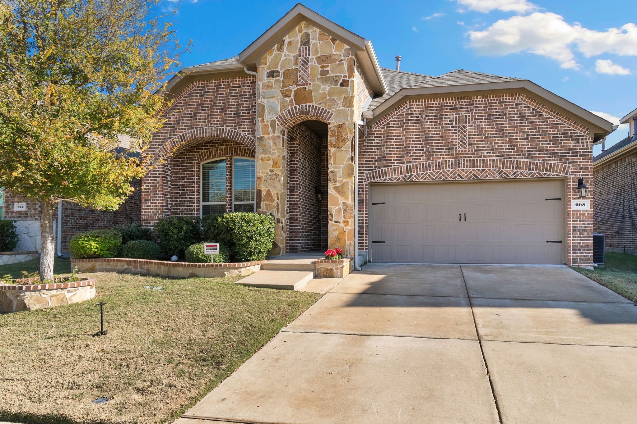 908 Granite Shoals Drive