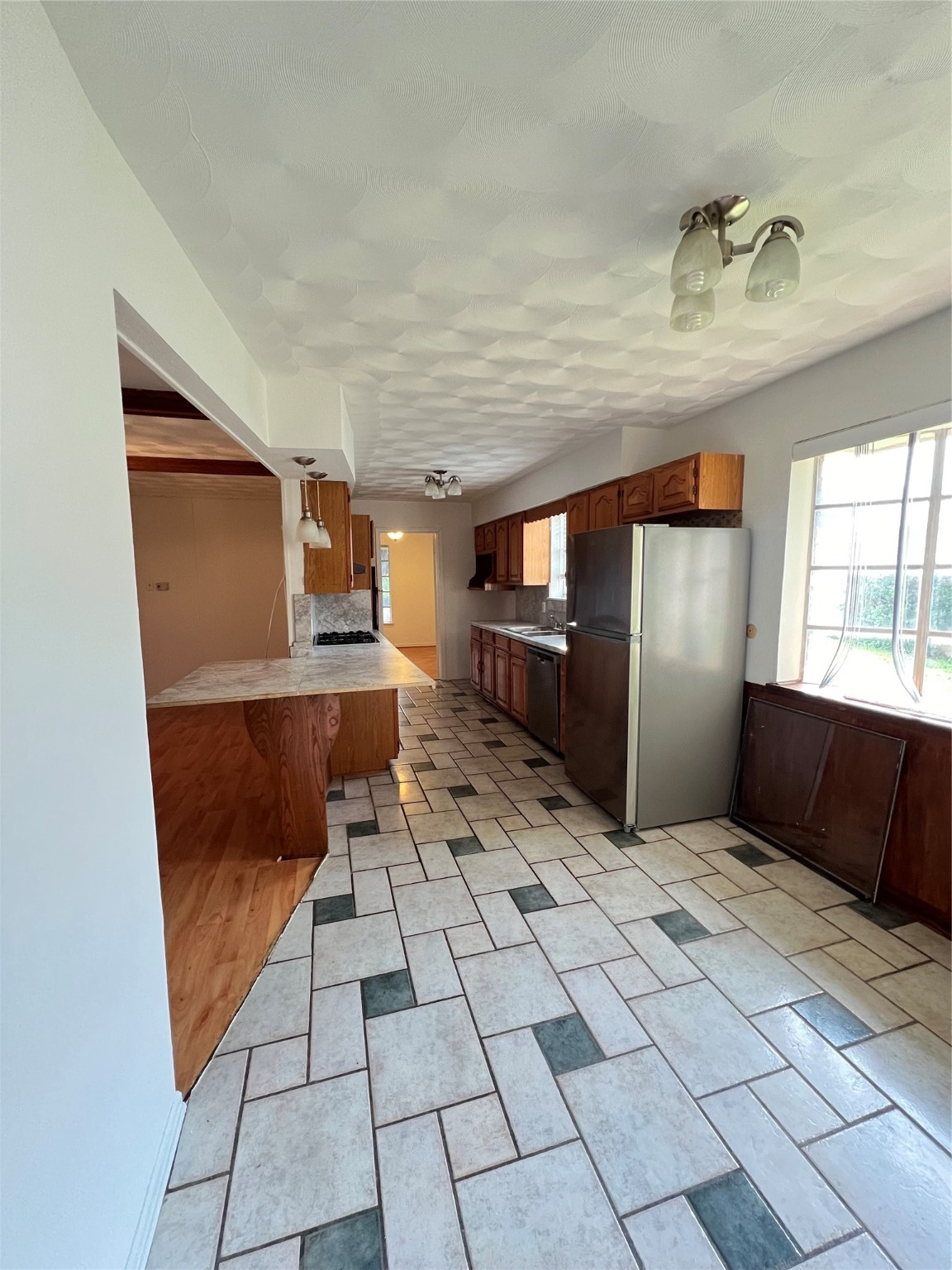 7152 Indian Ridge Trail