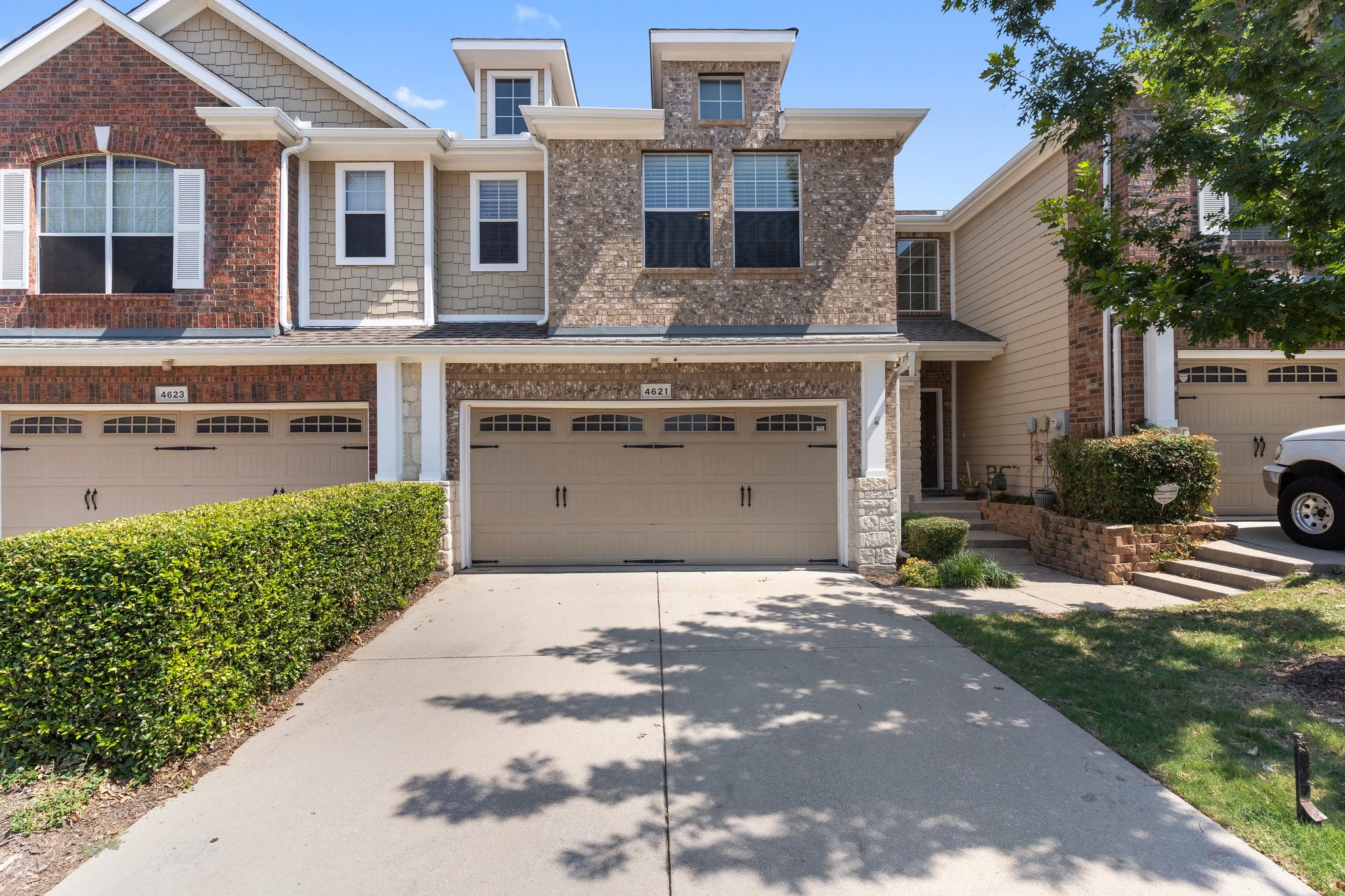 4621 Penelope Lane