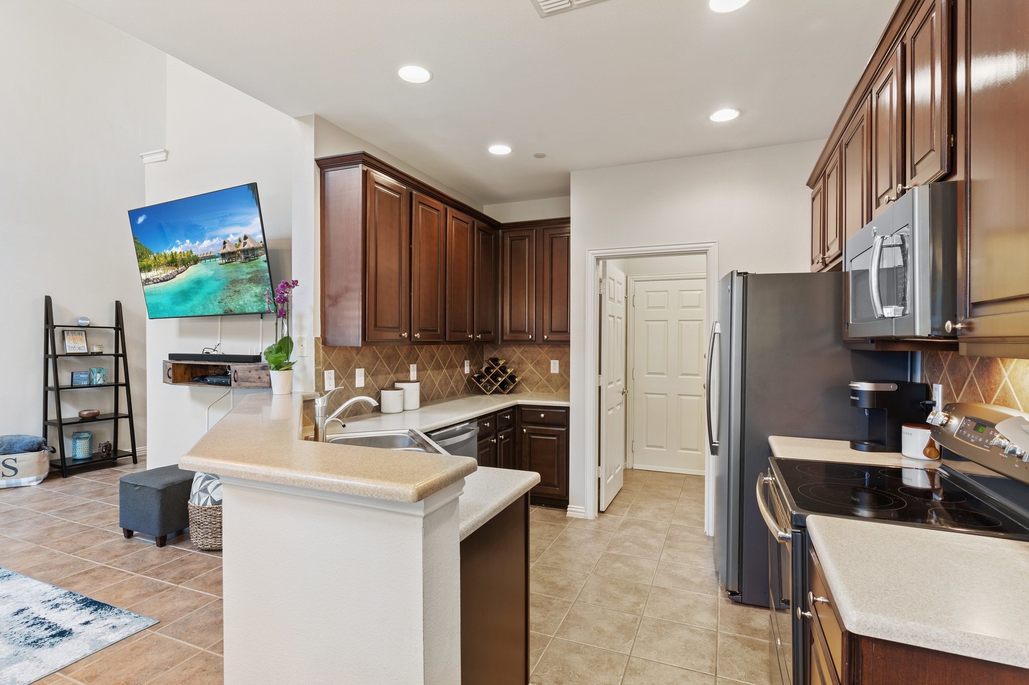 4621 Penelope Lane