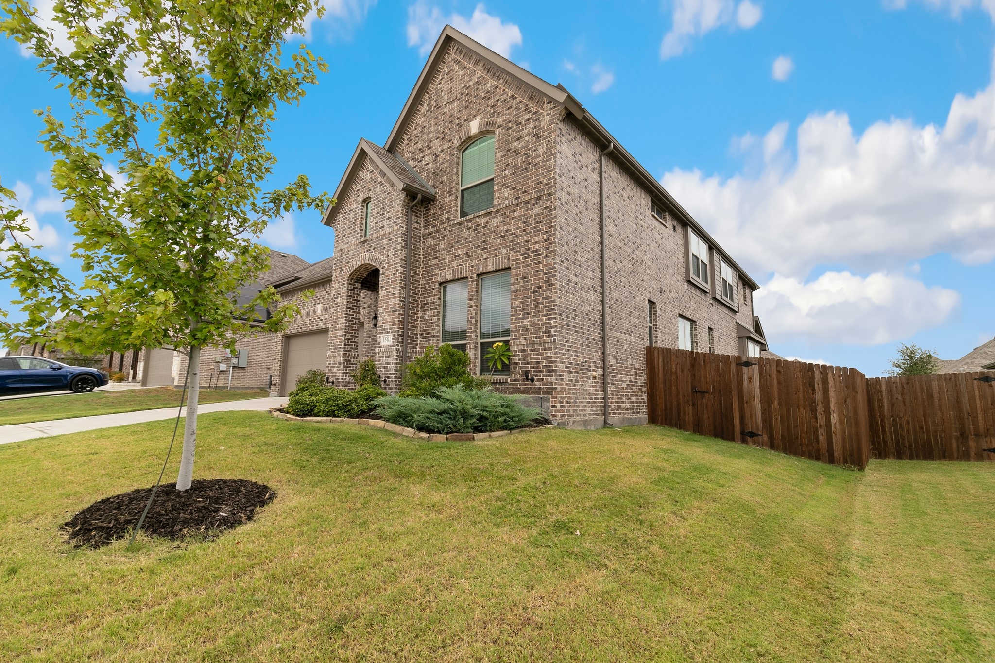 1504 Gabriel Lane