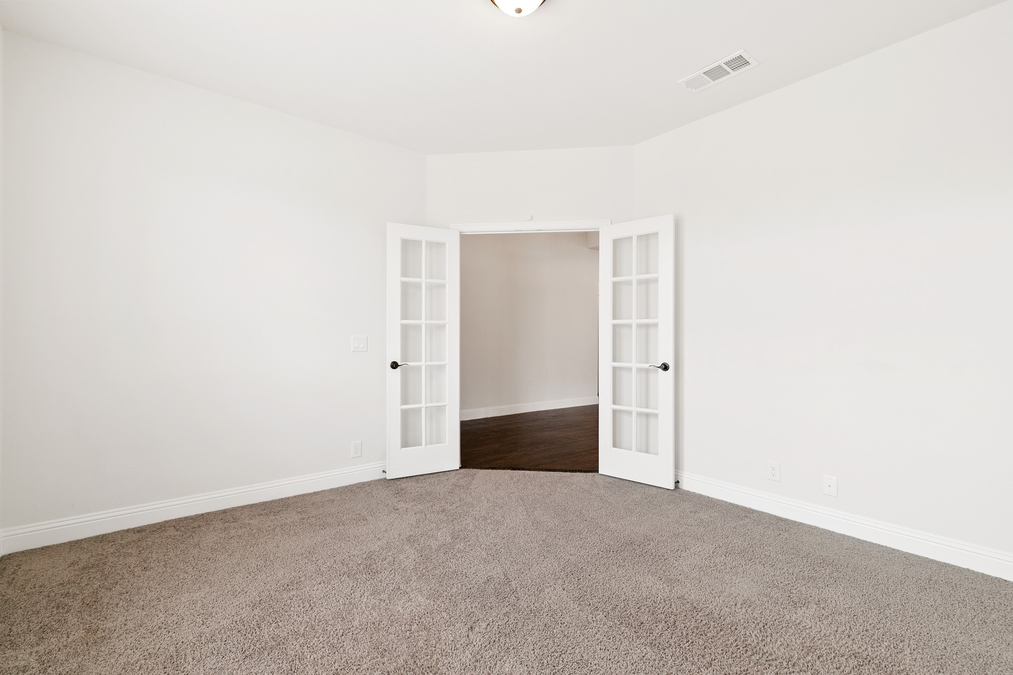 1504 Gabriel Lane
