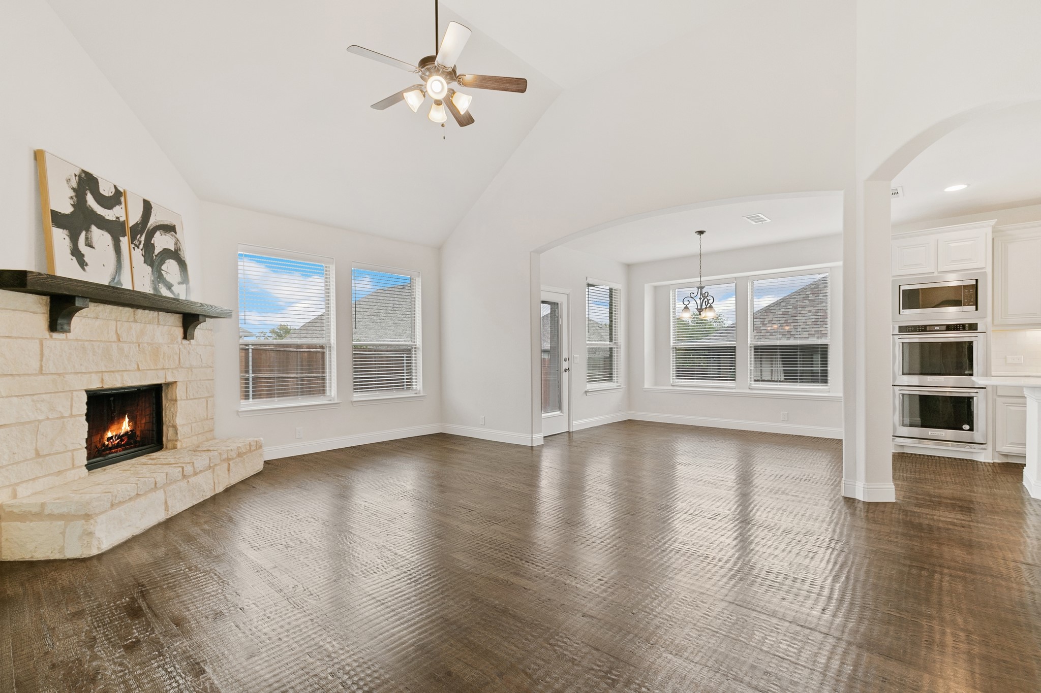 1504 Gabriel Lane