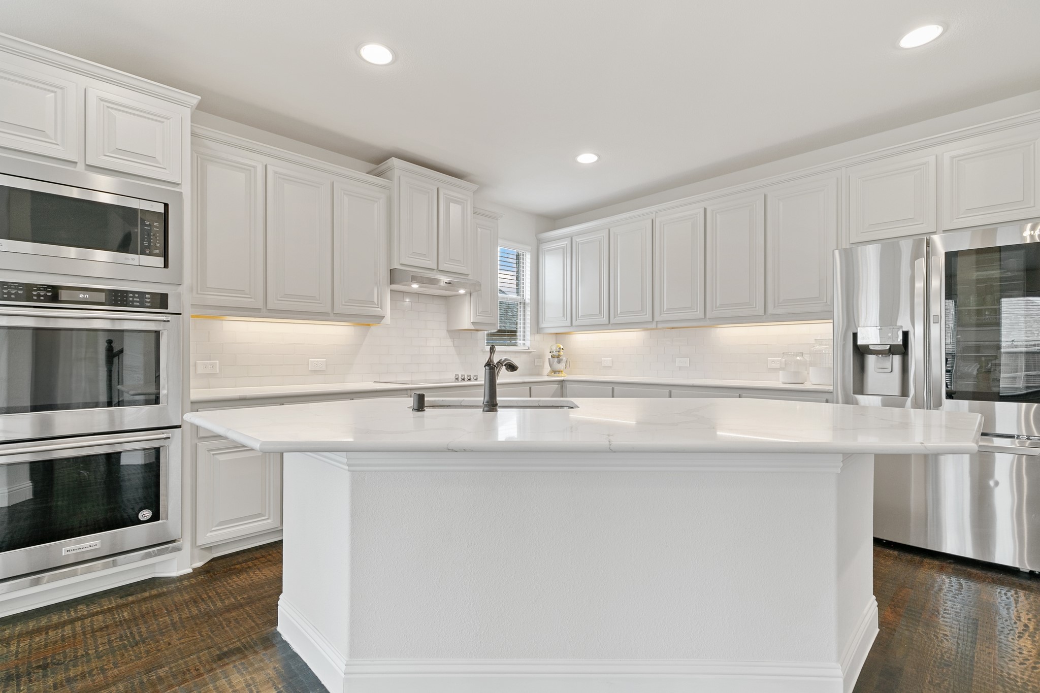 1504 Gabriel Lane