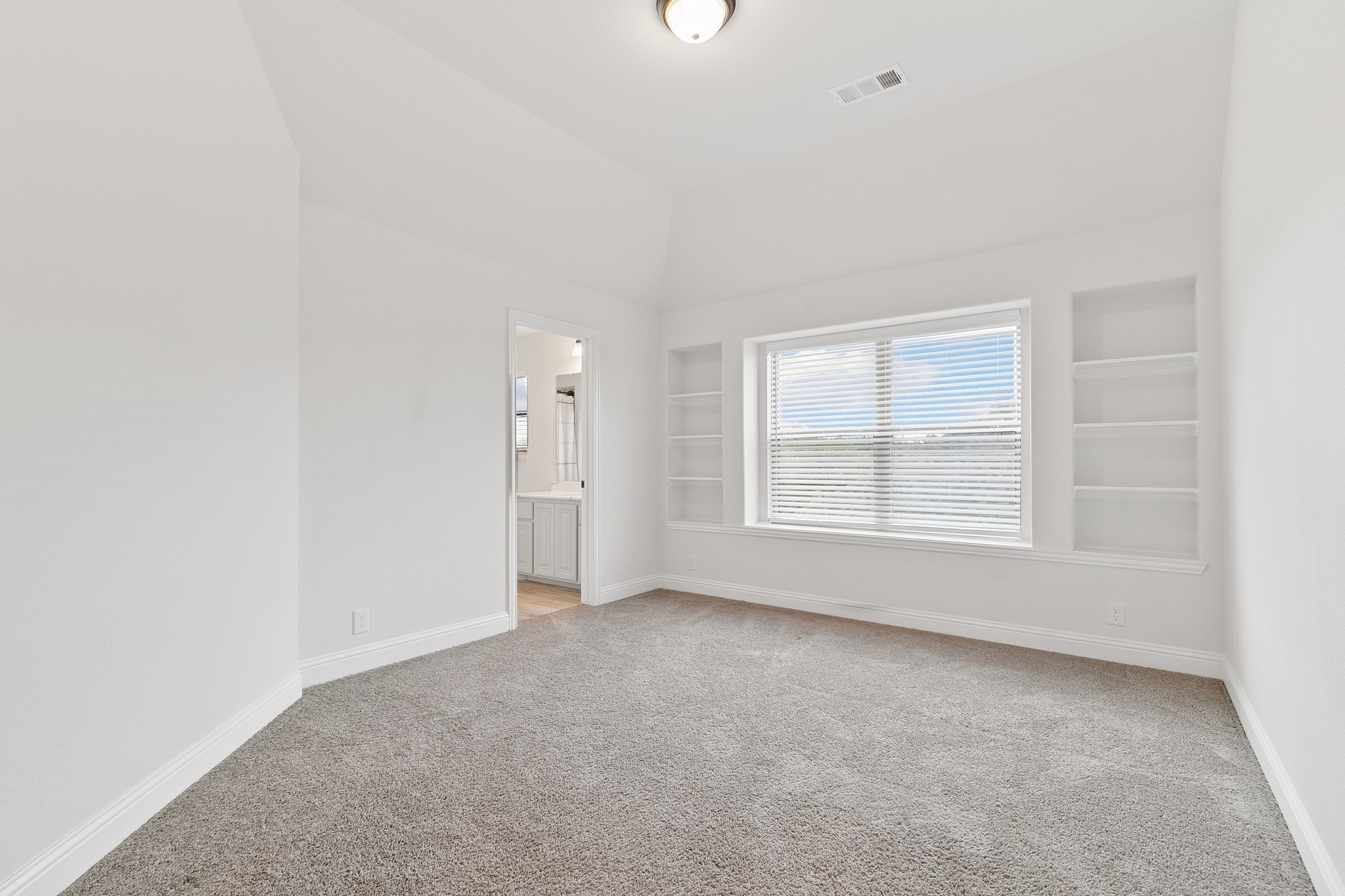 1504 Gabriel Lane