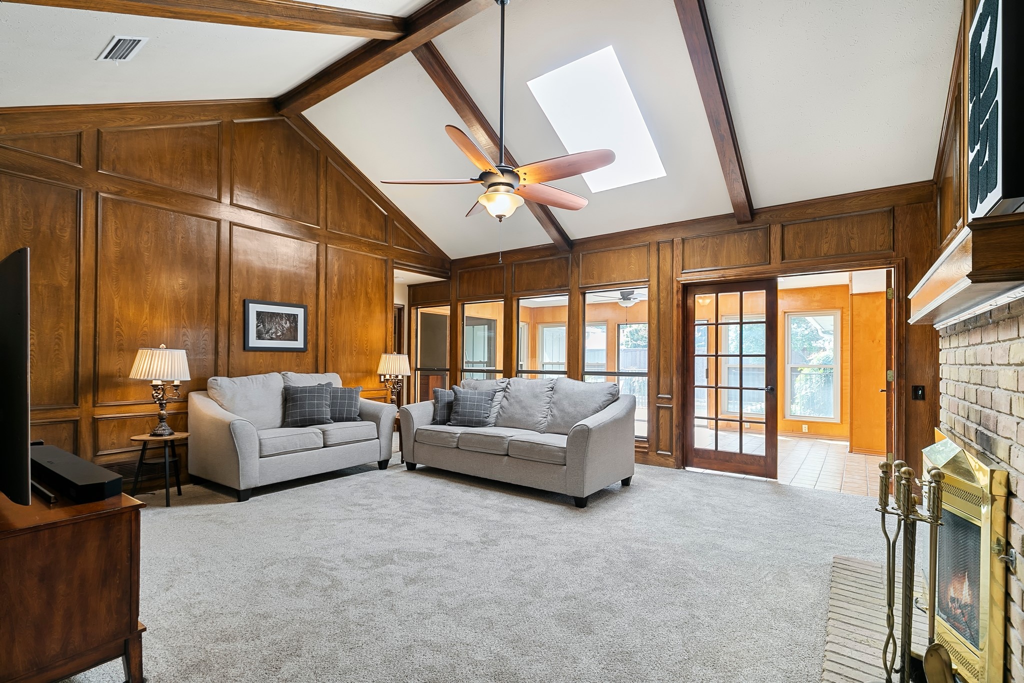 3832 Leathertop Drive