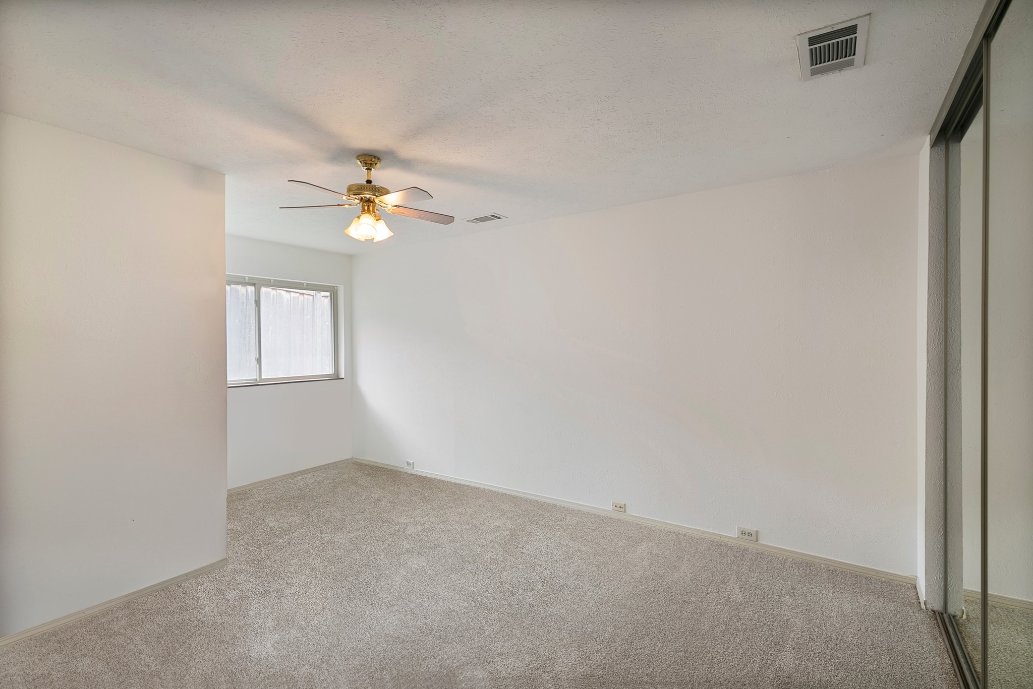 3832 Leathertop Drive