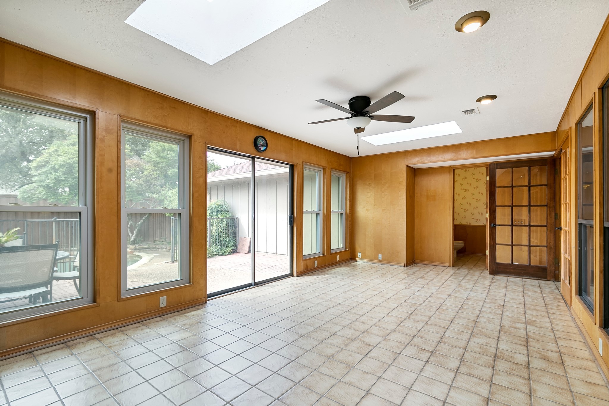 3832 Leathertop Drive