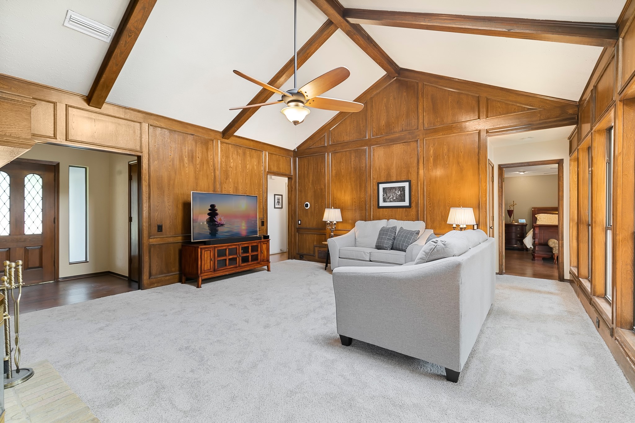 3832 Leathertop Drive