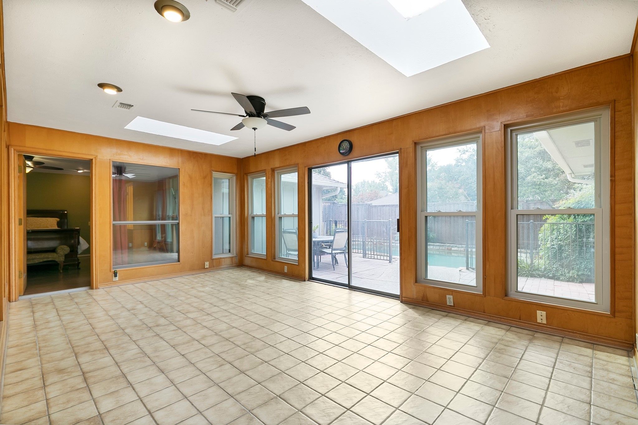 3832 Leathertop Drive